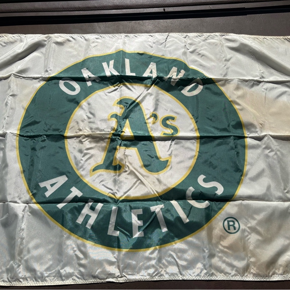 VINTAGE 1993 Oakland Athletics Flag